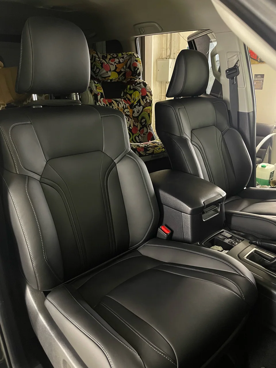 Land Cruiser Prado 150 — сиденья с анатомией Lexus LX 570 — фото работы АвтоАтелье24 в Красноярске